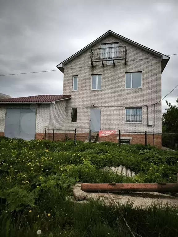 Дом 240 м на участке 8 сот. - Фото 0