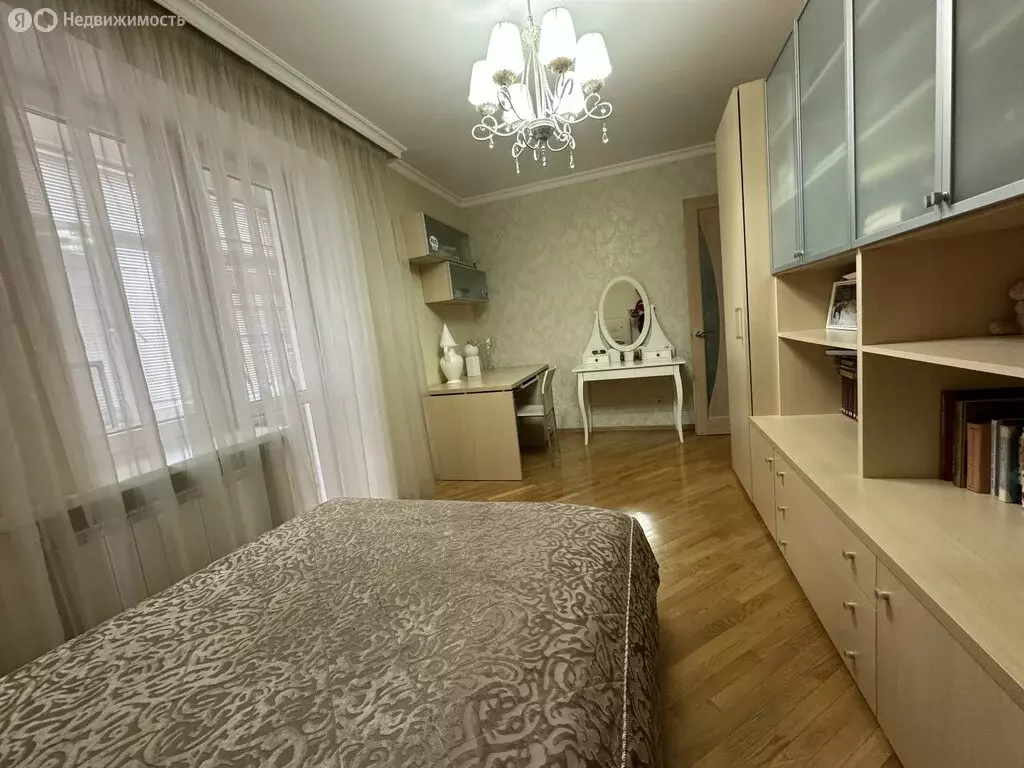 4-комнатная квартира: Владикавказ, Ардонская улица, 198 (145 м) - Фото 1