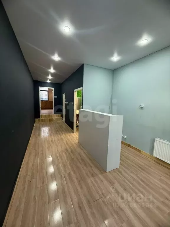 Помещение свободного назначения в Красноярский край, Красноярск ул. ... - Фото 1