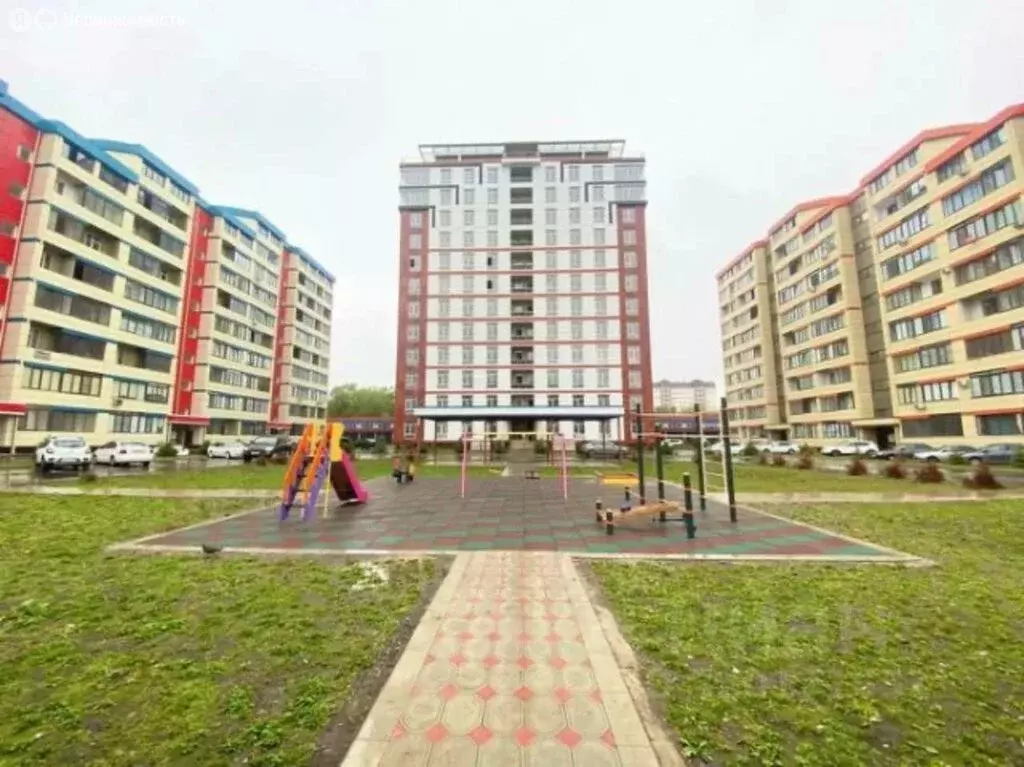 1-комнатная квартира: Нальчик, Балкарская улица, 97к1 (70 м) - Фото 1