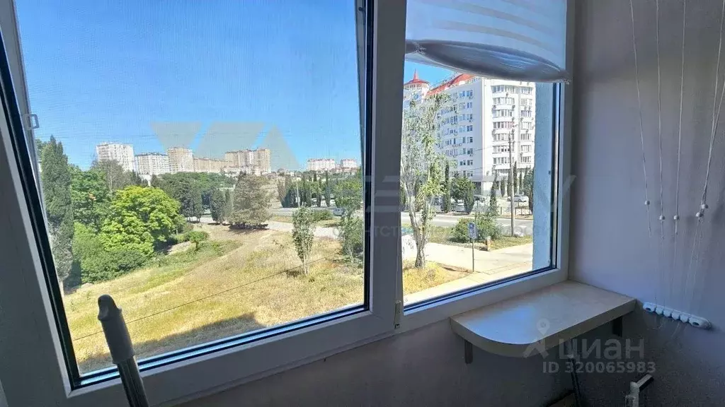 2-к кв. Севастополь ул. Адмирала Фадеева, 21Д (52.0 м) - Фото 1