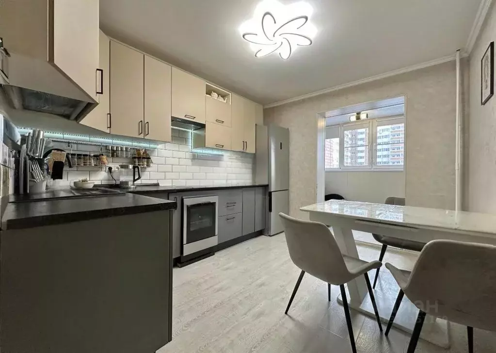 2-к кв. Московская область, Домодедово Северный мкр, ул. Гагарина, 63 ... - Фото 1