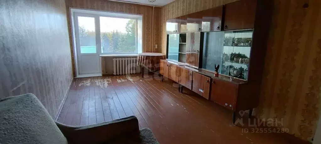 2-к кв. Смоленская область, Вязьма ул. Космонавтов, 8 (40.2 м) - Фото 1