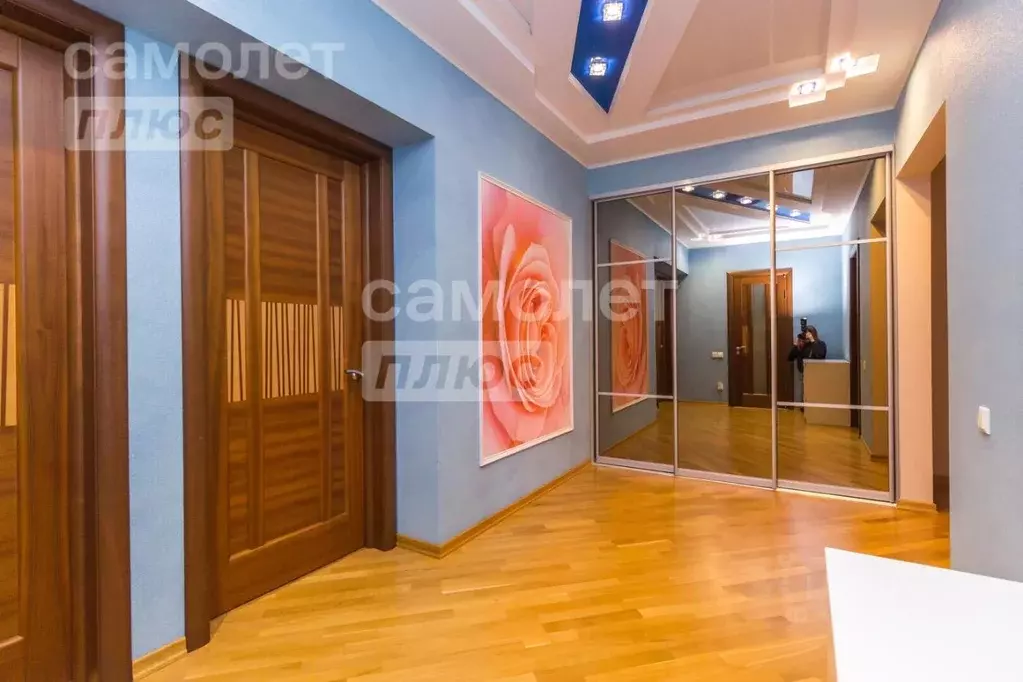 5-к кв. Башкортостан, Уфа ул. Зайнаб Биишевой, 23 (350.0 м) - Фото 0