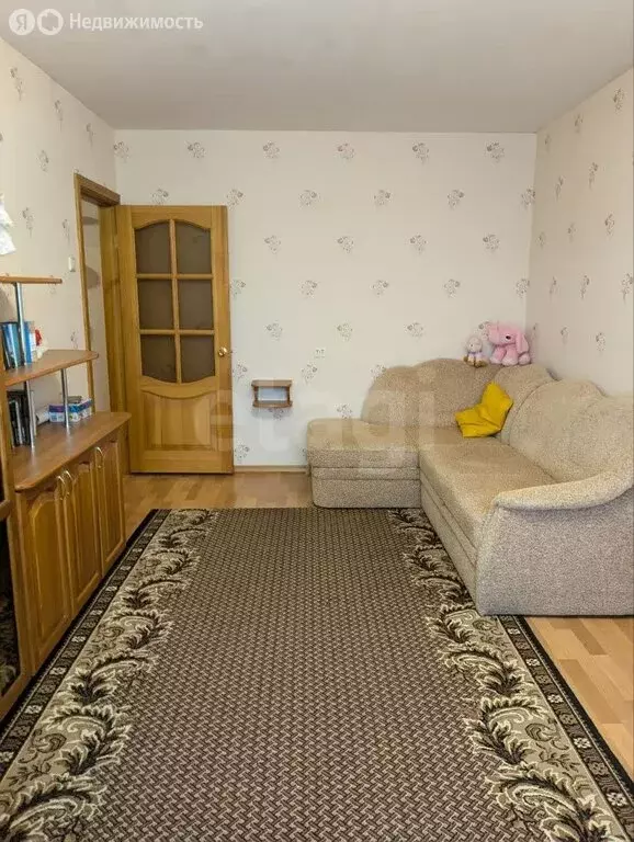 3-комнатная квартира: Курган, жилой район Заозёрный, 5-й микрорайон, ... - Фото 2