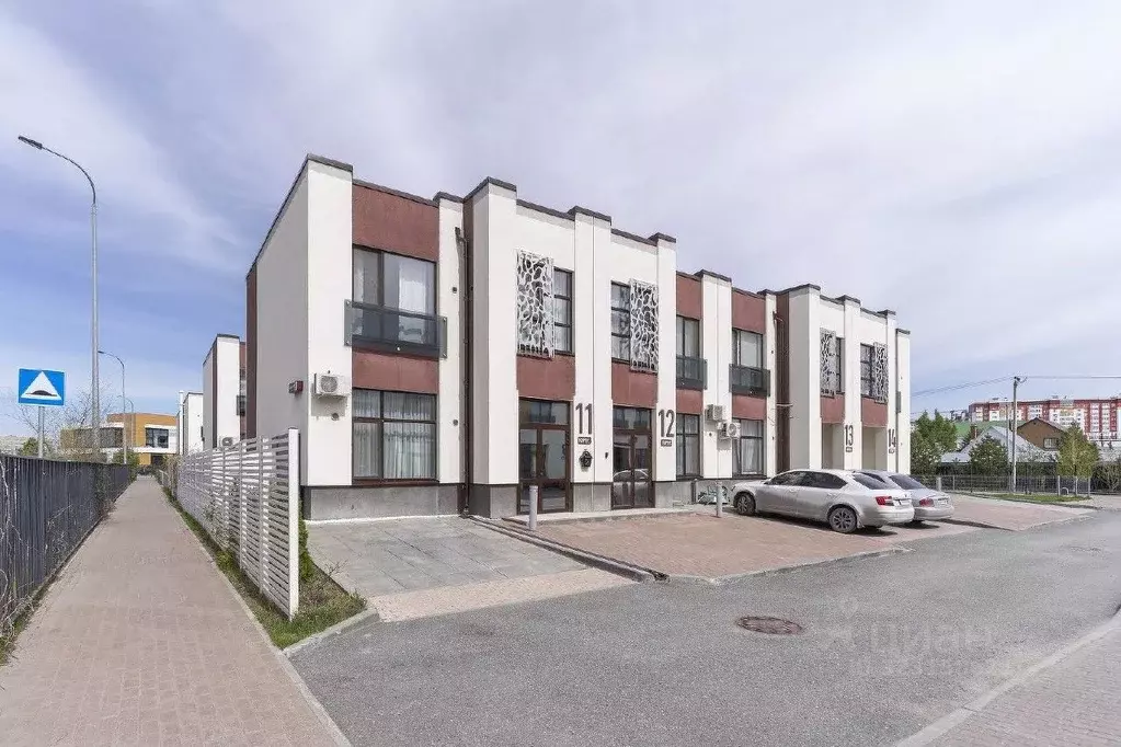 Таунхаус в Тюменская область, Тюмень ул. Федюнинского, 28к11 (106 м) - Фото 1