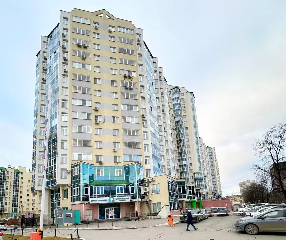 2-к кв. Свердловская область, Екатеринбург ул. Бажова, 68 (66.2 м) - Фото 1