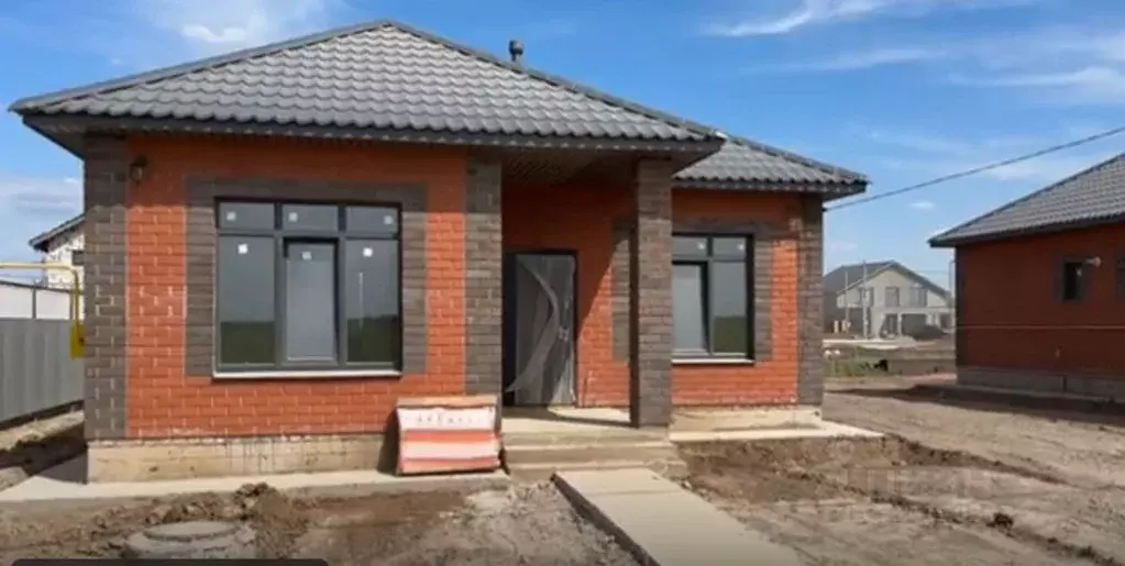 Дом в Оренбургская область, Оренбургский район, с. Благословенка, ... - Фото 1