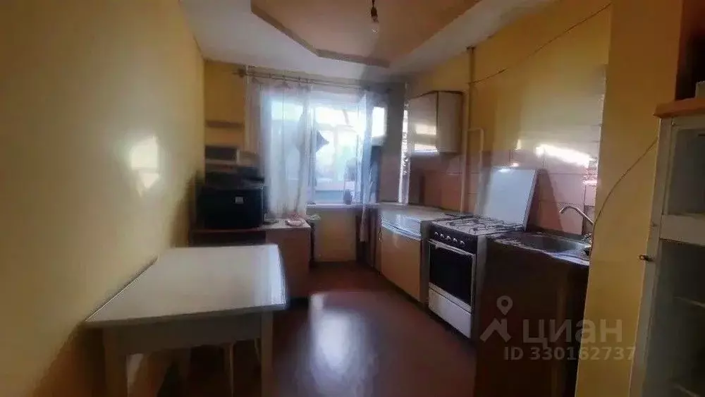 3-к кв. Крым, Симферополь ул. 60 лет Октября, 24 (64.0 м) - Фото 1