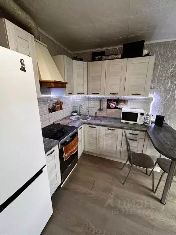 2-к кв. Красноярский край, Красноярск Судостроительная ул., 177а (43.0 ... - Фото 0