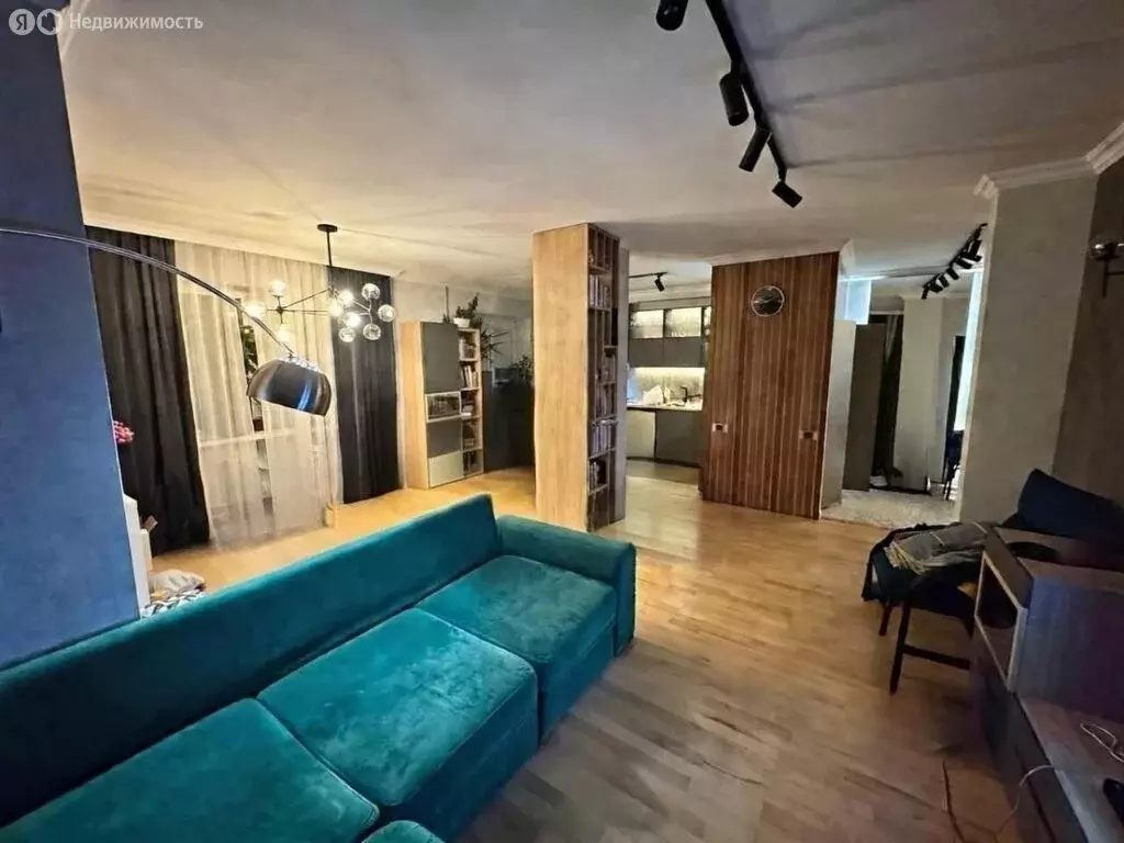 2-комнатная квартира: Курск, Советская улица, 15А (73.4 м) - Фото 2