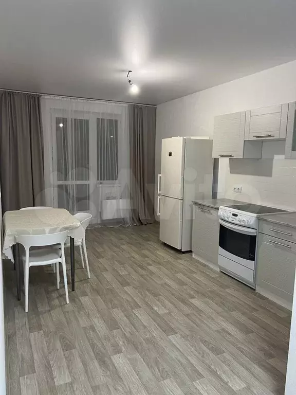 1-к. квартира, 40 м, 1/9 эт. - Фото 0