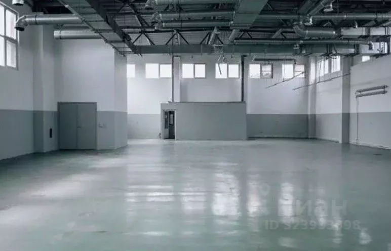 Производственное помещение в Санкт-Петербург дор. Нефтяная, 1 (2330 м) - Фото 1