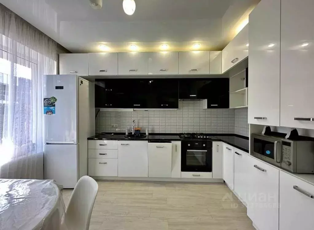 Таунхаус в Краснодарский край, Краснодар ул. Алуштинская, 40 (160 м) - Фото 2