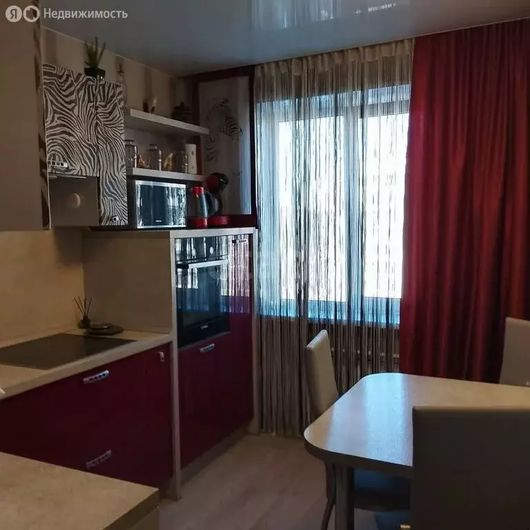 3-комнатная квартира: Курган, жилой район Заозёрный, 2-й микрорайон, ... - Фото 1