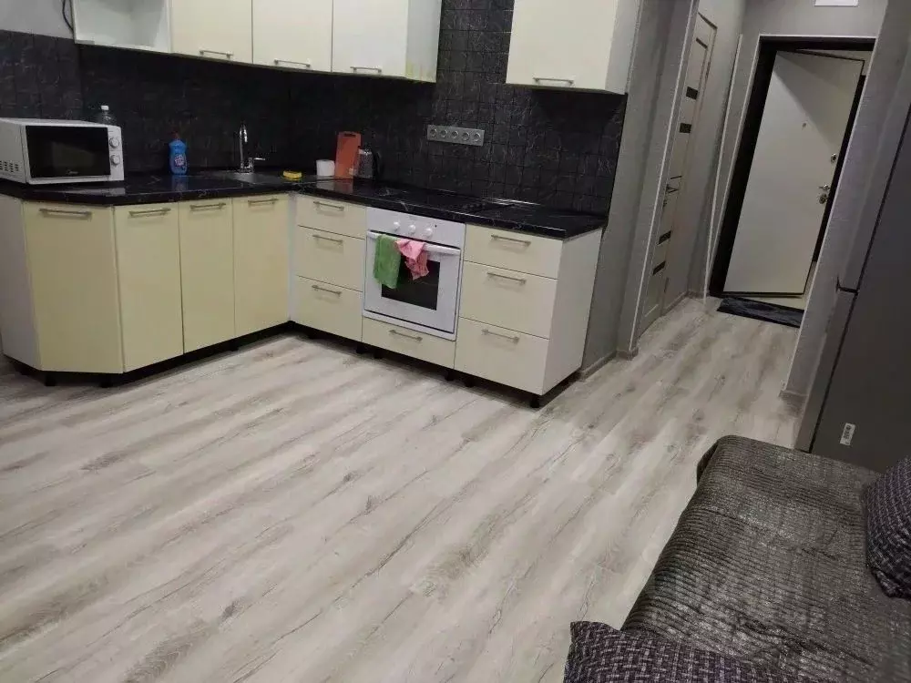 Студия Тюменская область, Тюмень ул. Краснооктябрьская, 16к1 (23.8 м) - Фото 1