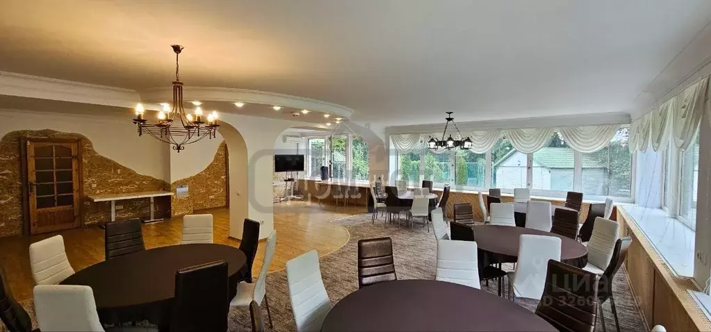 Дом в Москва Осенний бул., 16К1 (700 м) - Фото 1