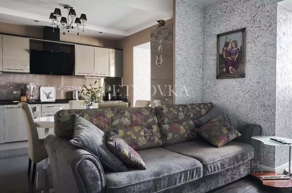 3-к кв. Москва, Москва, Московский г. 3-й мкр, 13 (105.0 м) - Фото 1