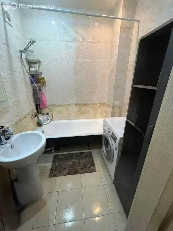 2-комнатная квартира: Аксай, улица Фрунзе, 1/10 (60 м) - Фото 1
