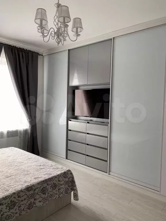 1-к. квартира, 50 м, 4/10 эт. - Фото 0