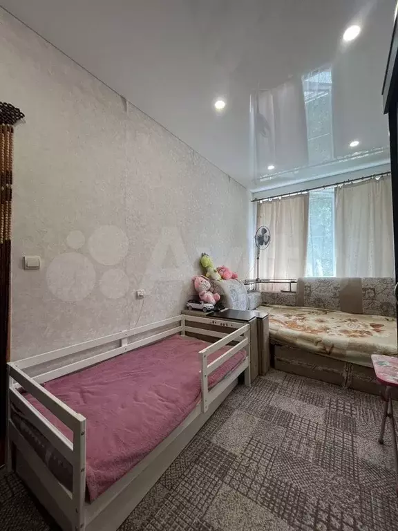 Комната 15 м в 3-к., 2/3 эт. - Фото 1
