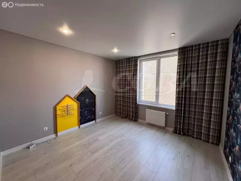 2-комнатная квартира: Тюмень, улица Фармана Салманова, 12 (60.5 м) - Фото 0