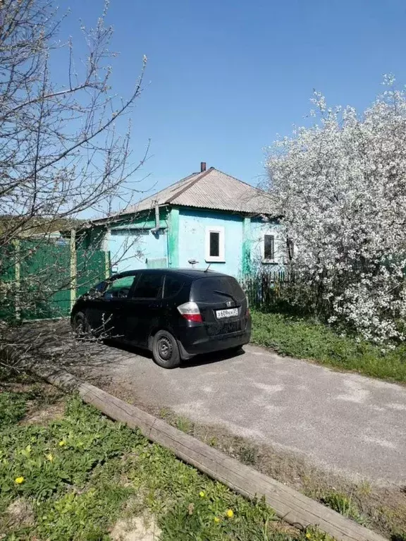 Дом в Белгородская область, Старооскольский городской округ, с. ... - Фото 1