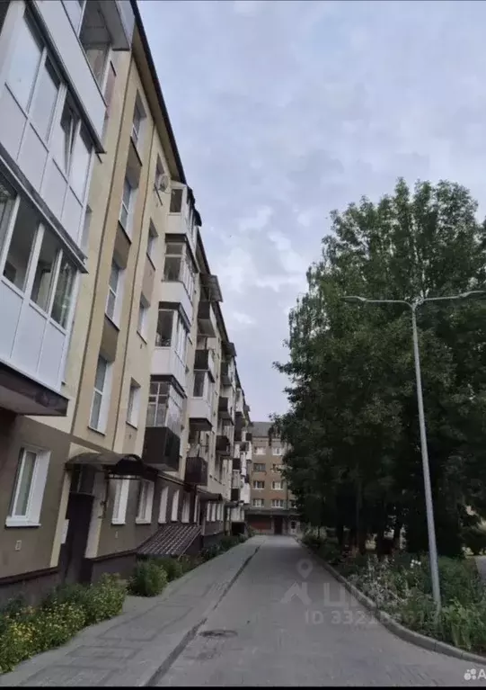 2-к кв. Калининградская область, Гусев Железнодорожная ул., 12 (42.0 ... - Фото 1