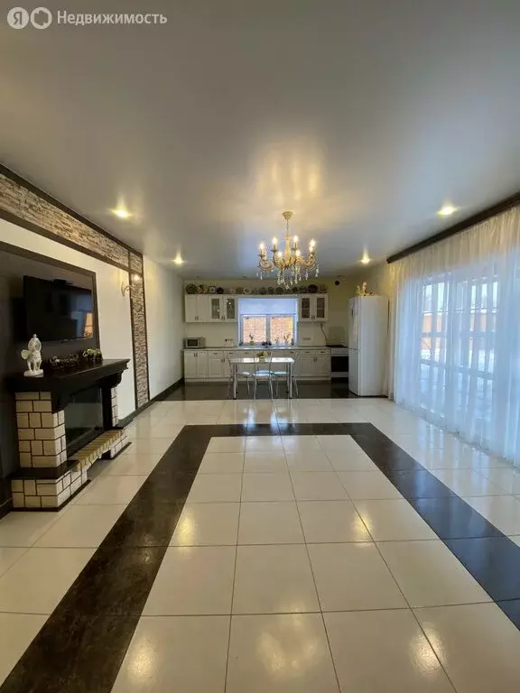 Дом в муниципальное образование Киров, деревня Малая Субботиха, ... - Фото 1