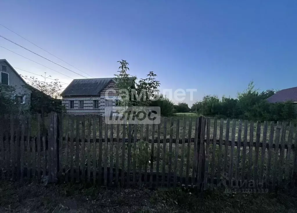 Дом в Липецкая область, с. Доброе ул. Ленина, 149 (50 м) - Фото 1