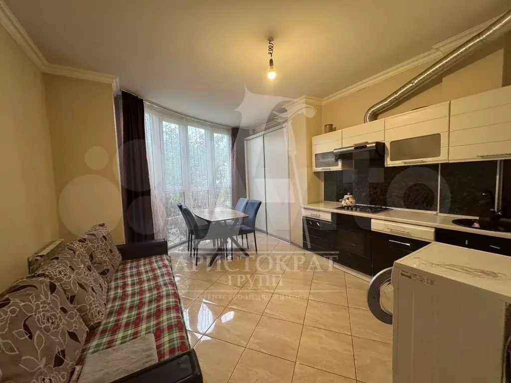2-к. квартира, 55 м, 1/8 эт. - Фото 0