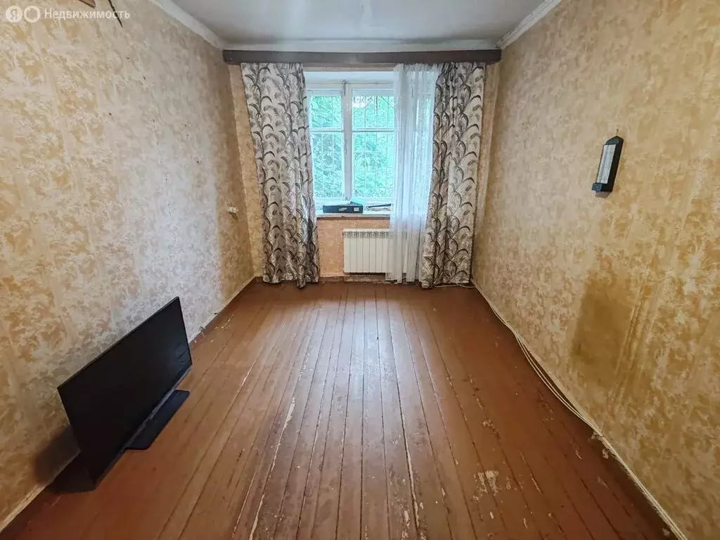 3-комнатная квартира: Рыбинск, улица Академика Губкина, 11 (55.4 м) - Фото 0