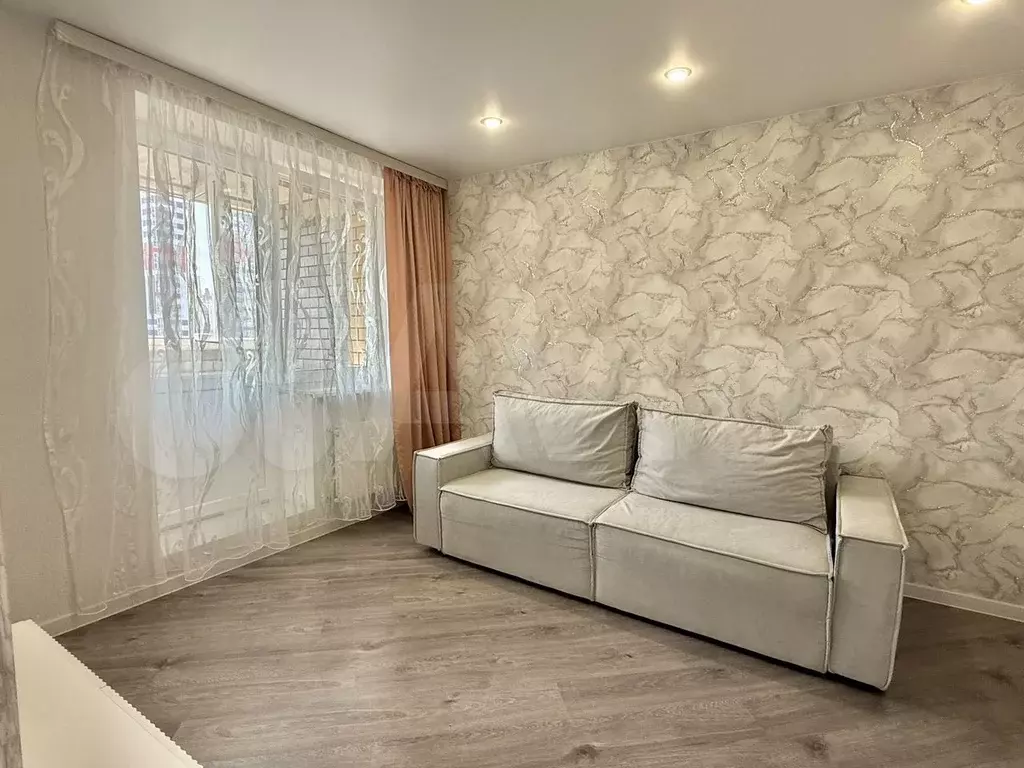 1-к. квартира, 40 м, 10/15 эт. - Фото 1
