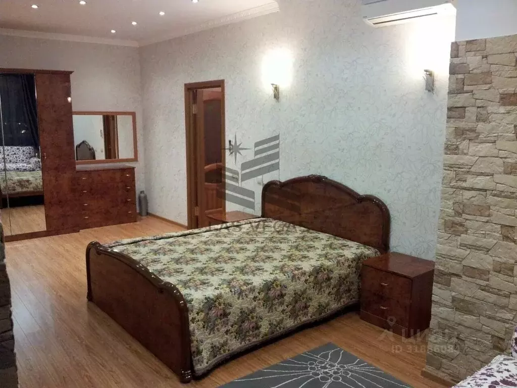 2-к кв. Татарстан, Казань ул. Сибгата Хакима, 15 (75.0 м) - Фото 0