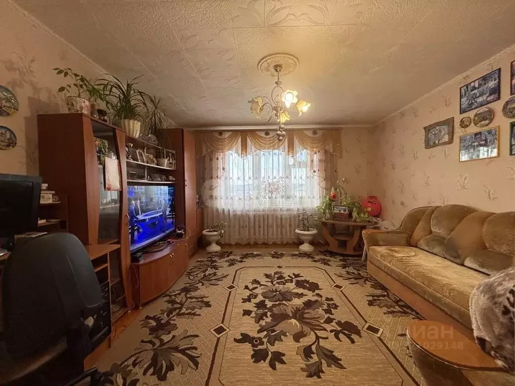 2-к кв. Удмуртия, Можга Можгинский район, ул. Наговицына, 51 (60.2 м) - Фото 1