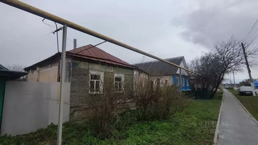 Дом в Белгородская область, Корочанский район, Бехтеевское с/пос, с. ... - Фото 1