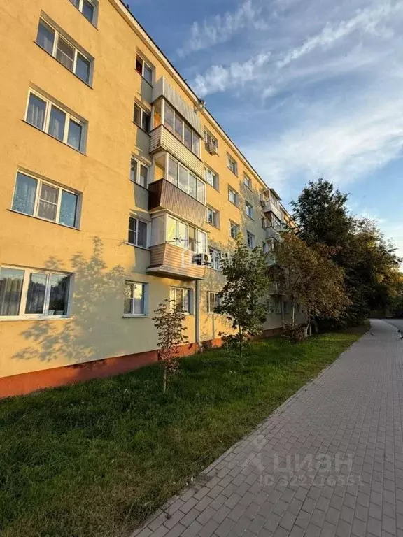 3-к кв. Калужская область, Калуга Привокзальная ул., 9 (60.2 м) - Фото 1