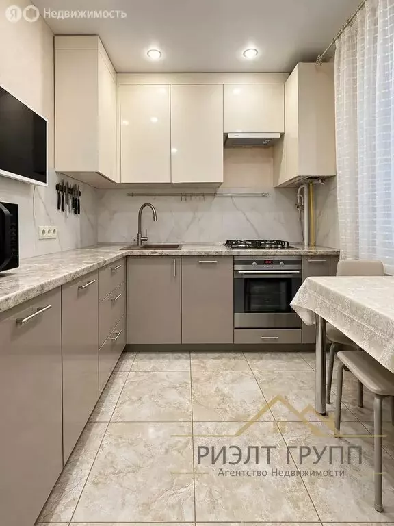 2-комнатная квартира: Казань, улица Комарова, 20 (44 м) - Фото 1
