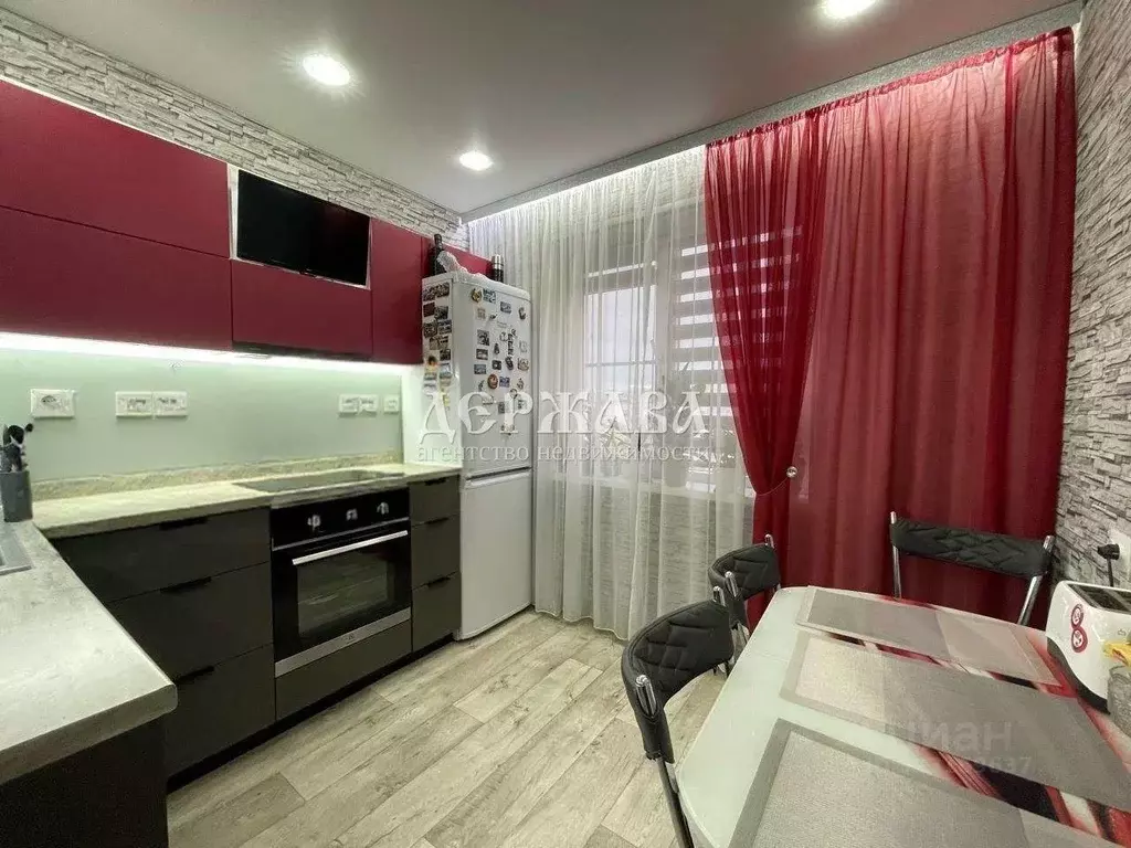 2-к кв. Белгородская область, Старый Оскол Жукова мкр, 20 (54.1 м) - Фото 1