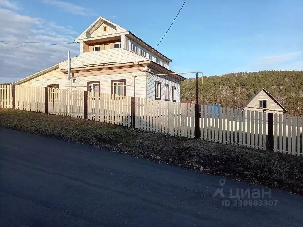 Дом в Башкортостан, Караидельский сельсовет, с. Караидель ул. Ленина, ... - Фото 1