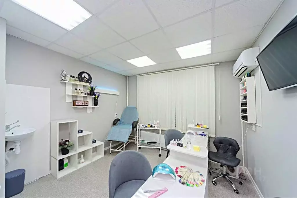 Помещение свободного назначения в Москва ул. Знаменские Садки, 11 (20 ... - Фото 1