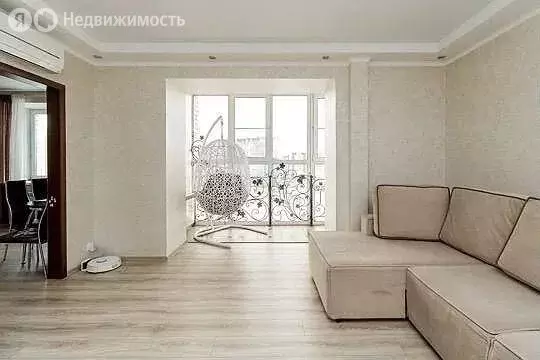 4-комнатная квартира: Тюмень, улица Николая Зелинского, 21 (120 м) - Фото 0