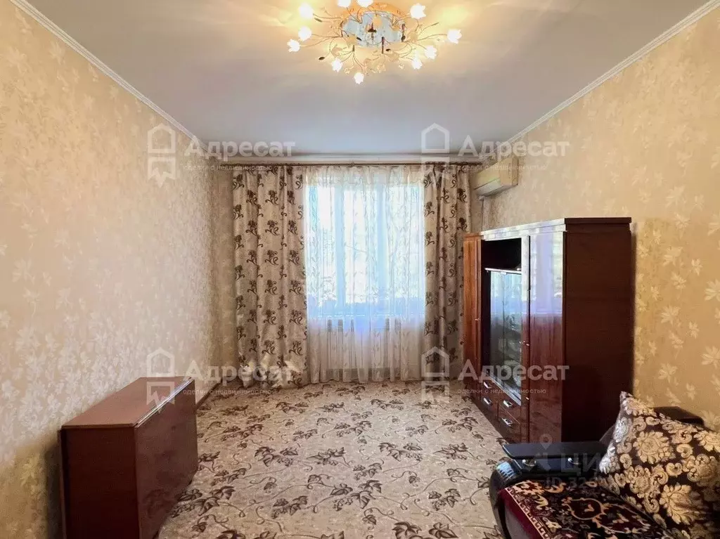 2-к кв. Волгоградская область, Волгоград ул. Рыкачева, 5 (55.7 м) - Фото 0