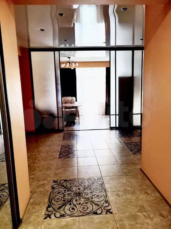 1-к. квартира, 45 м, 2/5 эт. - Фото 1