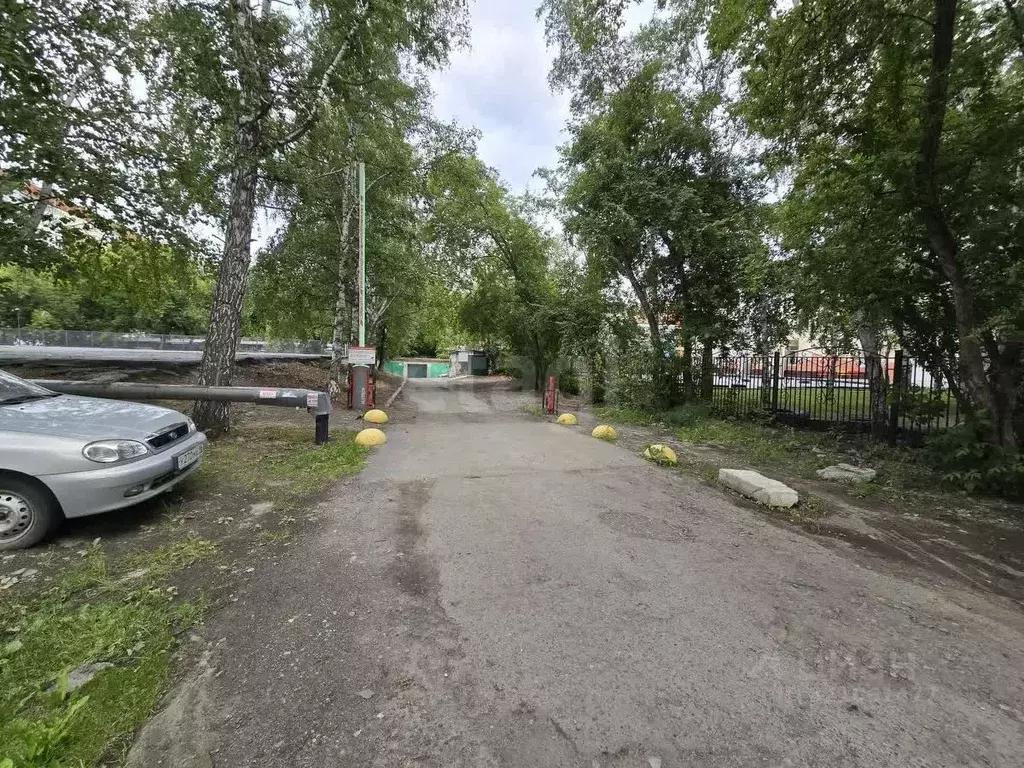 Гараж в Тюменская область, Тюмень ул. Елизарова, 76А (17 м) - Фото 1