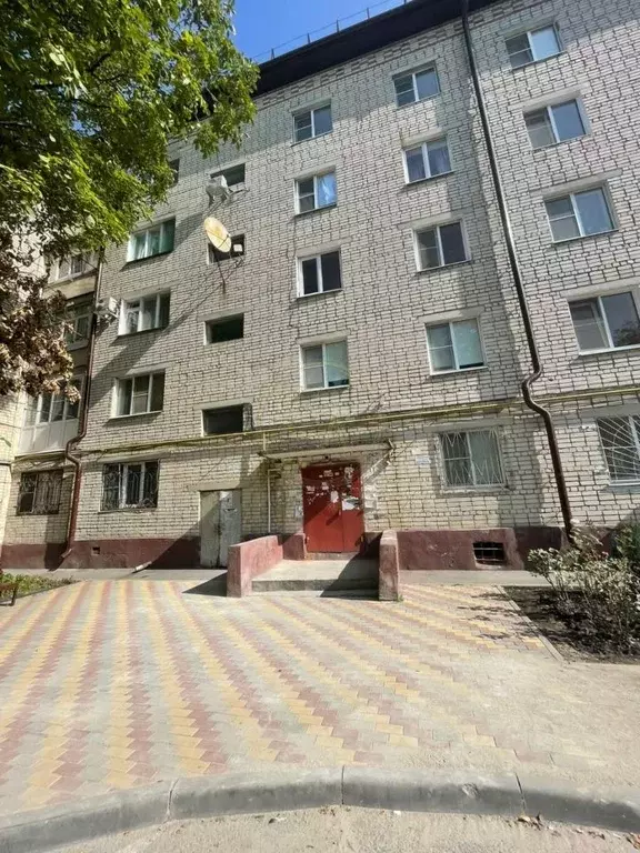 3-к кв. Карачаево-Черкесия, Черкесск ул. Доватора, 82 (62.7 м) - Фото 0