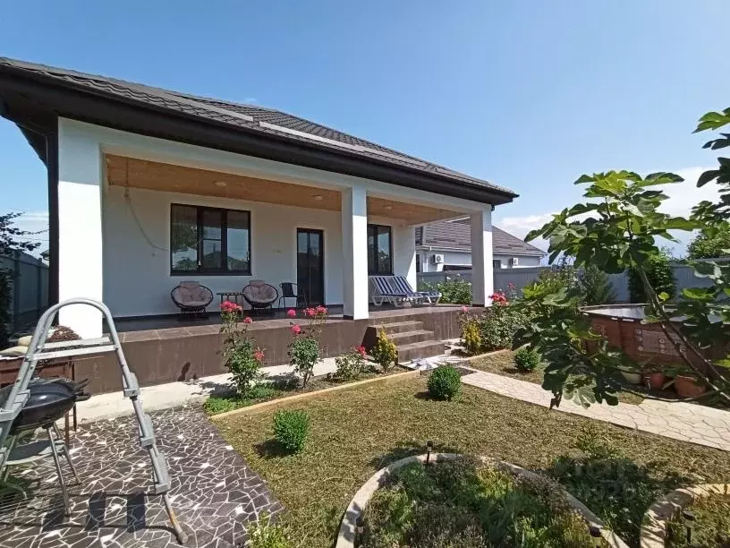 Дом в Краснодарский край, Новороссийск городской округ, Натухаевская ... - Фото 1