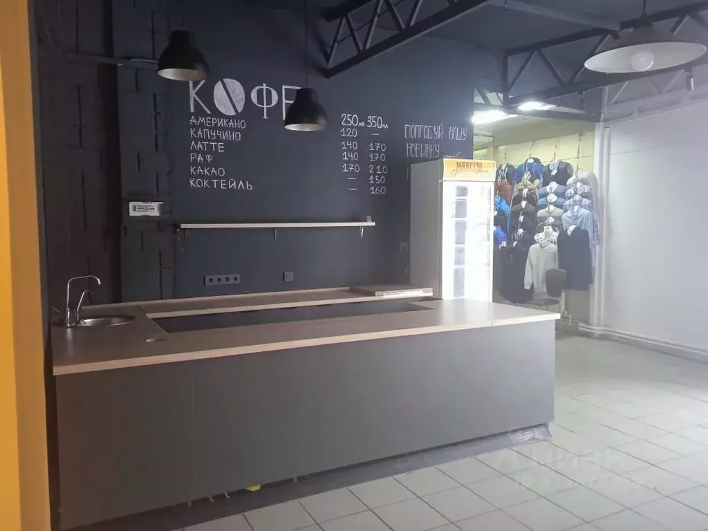 Помещение свободного назначения в Удмуртия, Ижевск ул. 9 Января, 223 ... - Фото 1