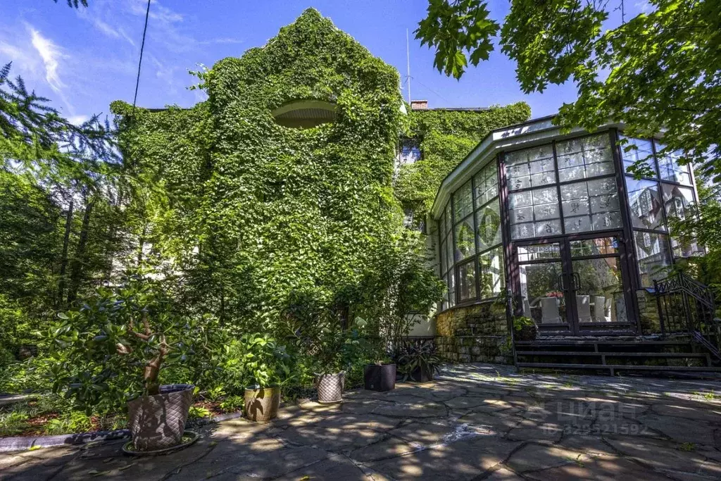 Дом в Москва ул. Академика Семенова, 97К32 (1000 м) - Фото 1