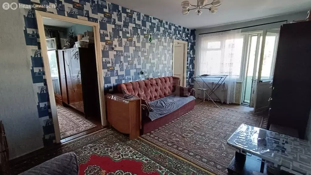 3-комнатная квартира: Юрга, улица Максименко, 15 (48.6 м) - Фото 0
